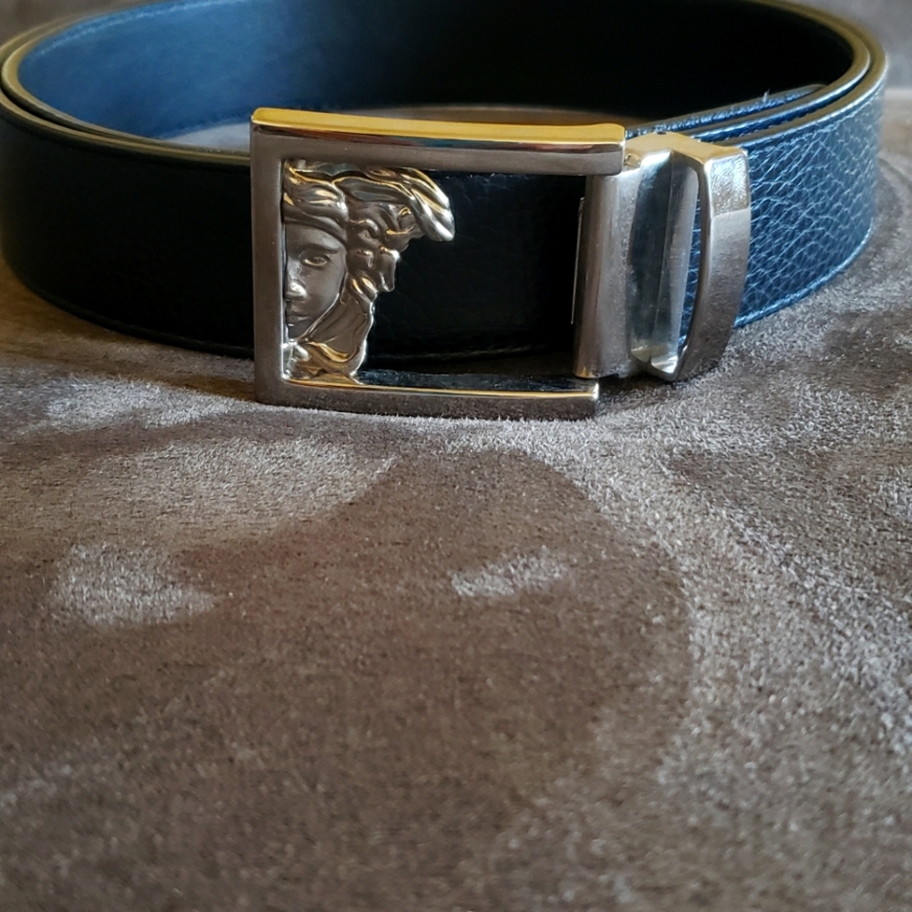 Mens Versace belt size 110/125 black
